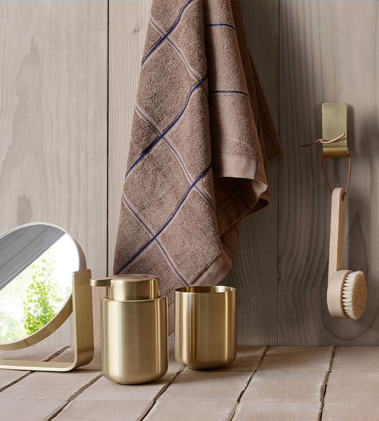 Shop Bathroom Accessories at Illums Bolighus