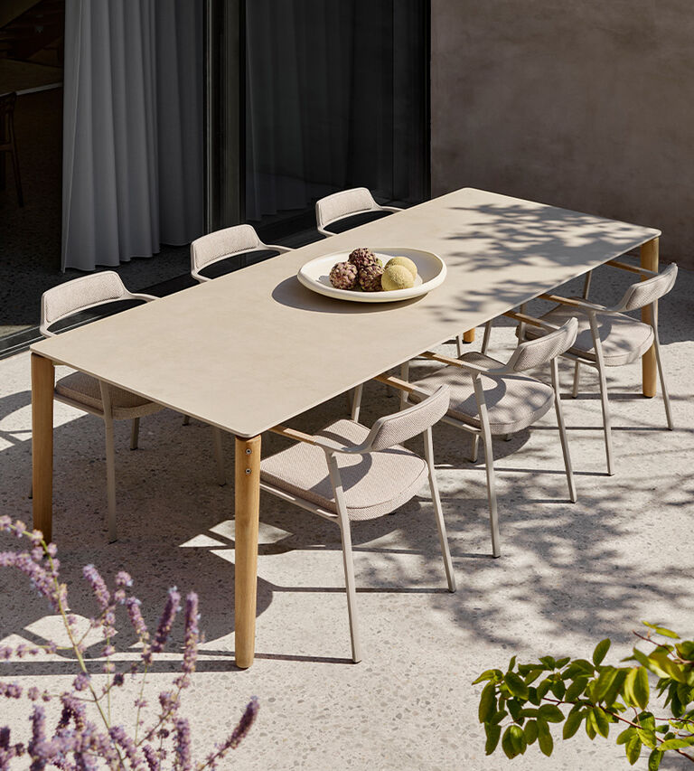 Shop outdoor tables at Illums Boligshus