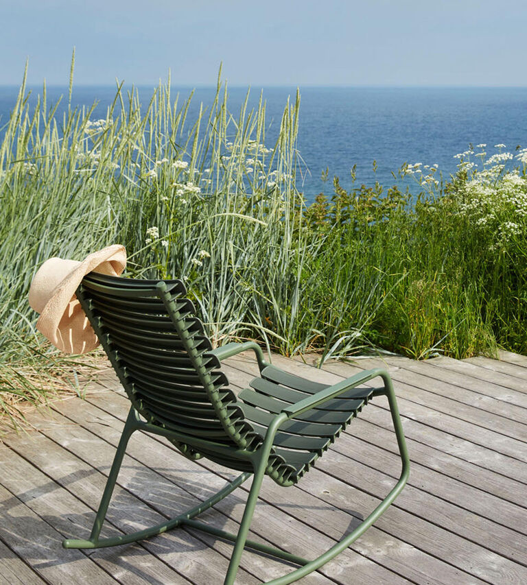 Shop outdoor loungers at Illums Boligshus