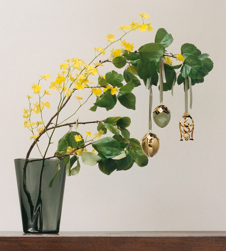 Shop Easter Decorations