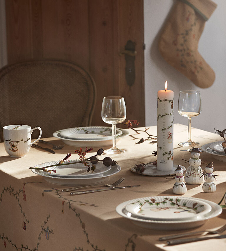 Christmas Table Ware