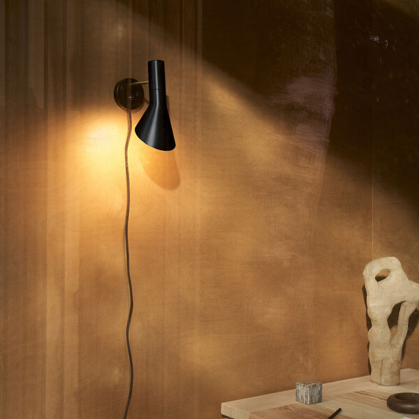 AJ Wall Lamp, brass/black AJ Wall Lamp, brass/black, Louis Poulsen
