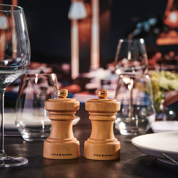 Hoxton Saltmill, natural, Cole & Mason