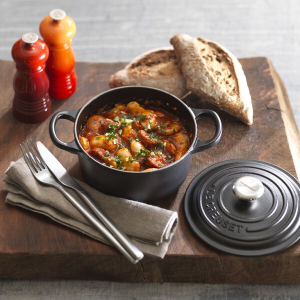 Signature round cast iron pot &Oslash; 20 cm, matte black, Le Creuset
