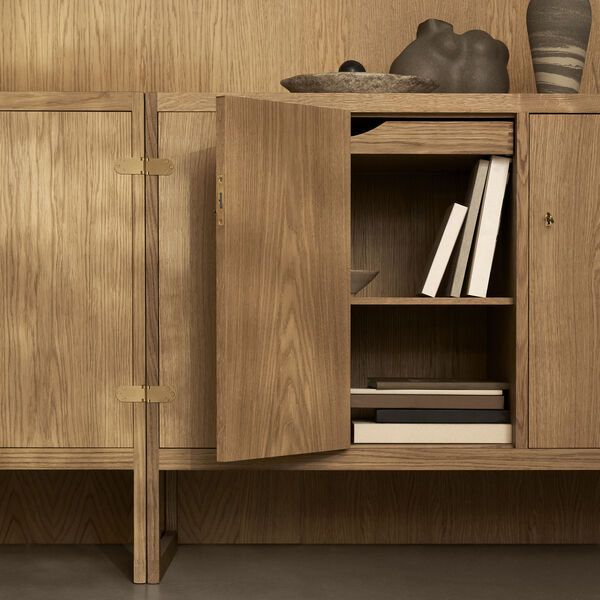 BM0057 Cabinet, oiled oak, Carl Hansen & S&oslash;n