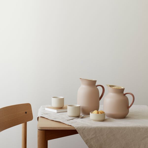 Amphora Tea Vaccum Jug, soft peach, Stelton