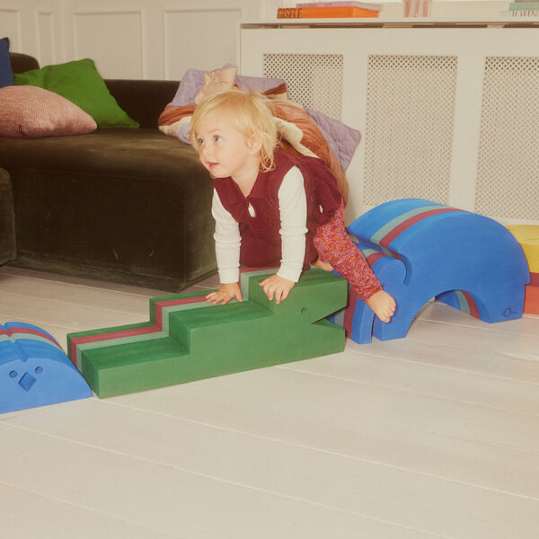 Crocodile L, green gym, bObles