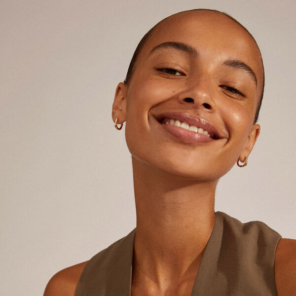 EDDY recycled organic shaped small hoops, gold-plated, Pilgrim