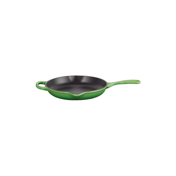Signature Round Skillet, bamboo green, Le Creuset