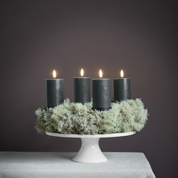 Giftbox w. spike, remote, LED pillar candle 4-pack, pine green, Uyuni Lighting