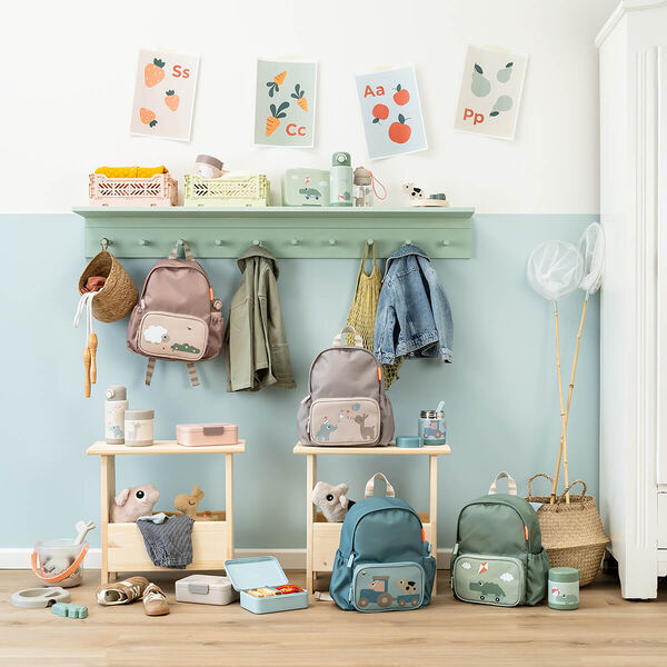 Playground Lunch Box with Divider, green, Done by Deer