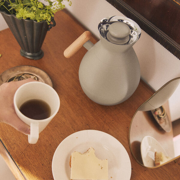 Rosendahl Stay warm thermos jug round, sand, Rosendahl