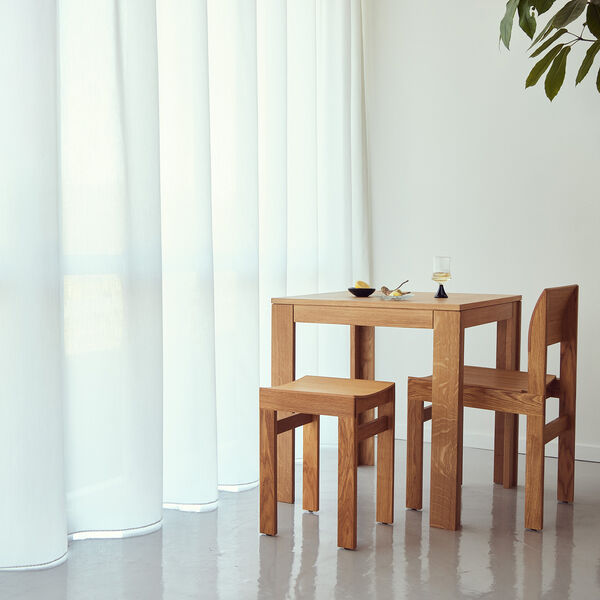 Element Table, matt lacquered oak, Form & Refine