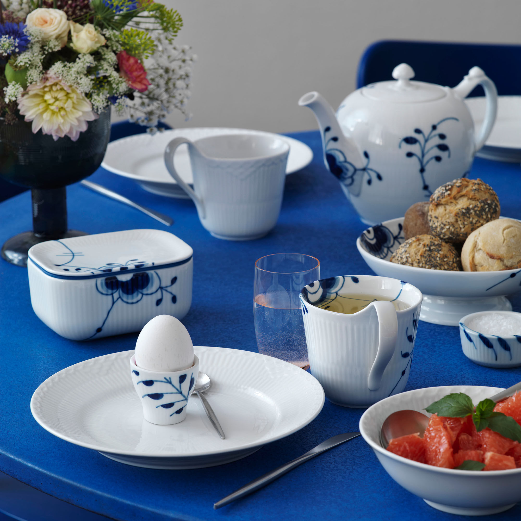 Blue Fluted Mega High Handle Cup 33 cl