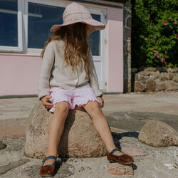 Kuro Cardigan, cloud, Lalaby