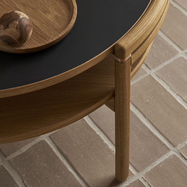 RF1905 Sideways Coffee Table, oiled oak/black, Carl Hansen & S&oslash;n