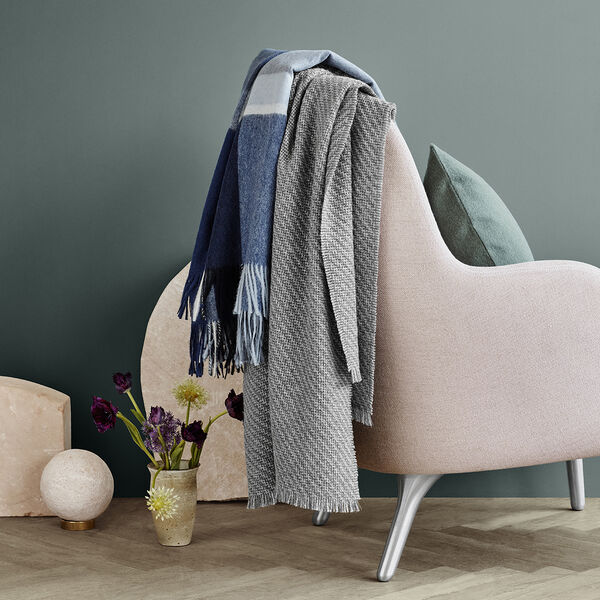 Manhattan Throw, dark blue/asphalt, ELVANG