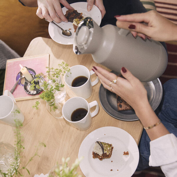 Rosendahl DayBreak thermos jug tall, sand, Rosendahl