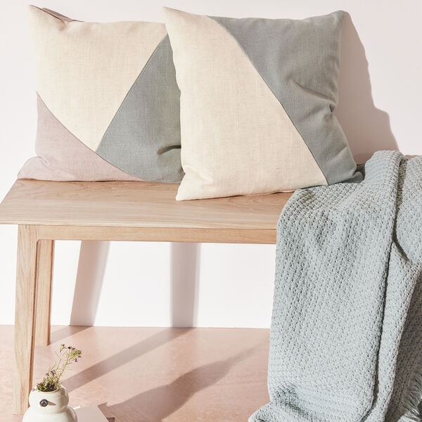 Heaven Throw, dusty green, Compliments