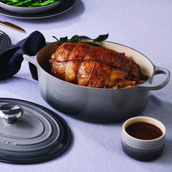 Signature cast iron oval casserole &Oslash; 31 cm, flint, Le Creuset
