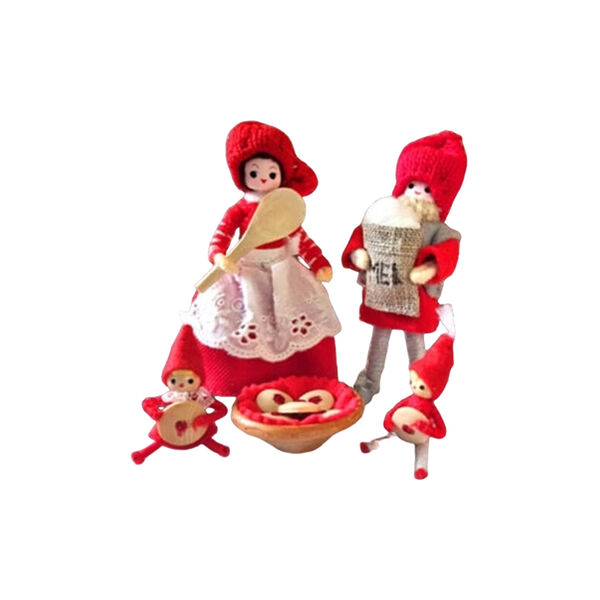 Elf family with Christmas baking 2025, Anne Beate Design