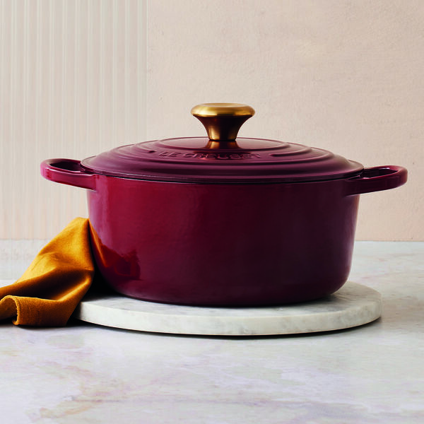 Signature Round Pot &Oslash; 26 cm, garnet, Le Creuset