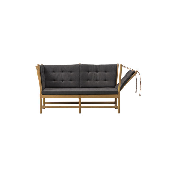 The Spoke-Back Sofa 1789, Sunniva 242, Fredericia Furniture