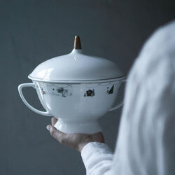 Christmas Morning Story | Serving terrine with lid, Wik & Wals&oslash;e
