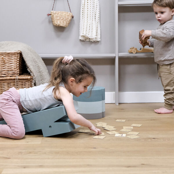 Crocodile M, green haze, bObles