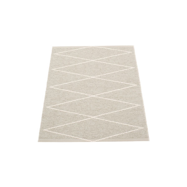 Max Plastic Rug, linen/vanilla Max Plastic Rug, linen/vanilla, Pappelina