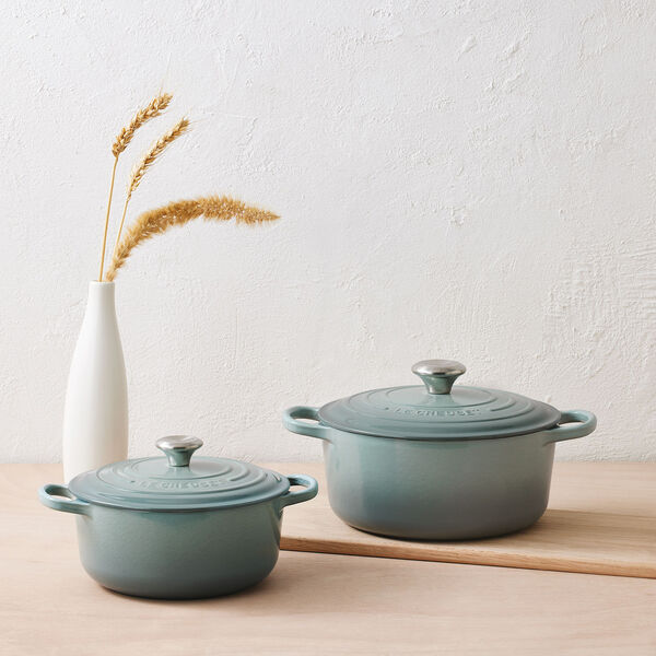 Signature Round Pot &Oslash; 24 cm, sea salt, Le Creuset