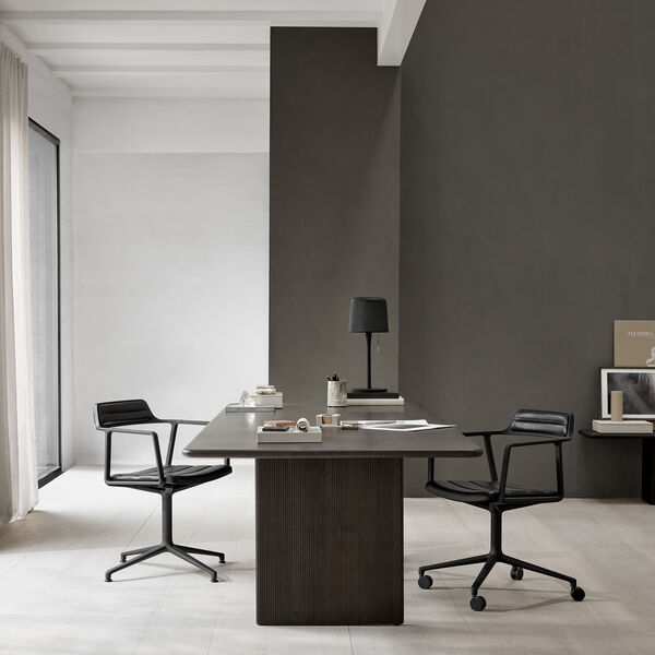 VIPP452 | Swivel Chair | Castors | black/black, Vipp