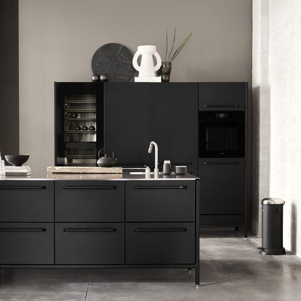 VIPP16 Pedal Bin, black VIPP16 Pedal Bin, black, Vipp