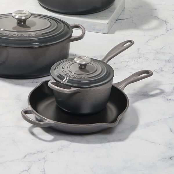 Signature cast iron round skillet &Oslash; 23 cm, flint, Le Creuset