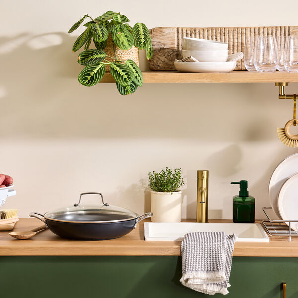 Ceramic Shallow Casserole &Oslash; 28 cm, Le Creuset