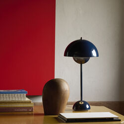 Flowerpot VP3 Table Lamp, steel blue, &Tradition