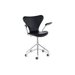 Series 7™ 3217 Fully Upholstered Swivel Arm Chair, Soft black, Fritz Hansen