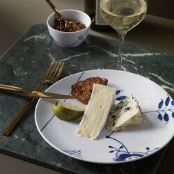 Blue Fluted Mega Coupe Plate &Oslash; 23 cm, Royal Copenhagen