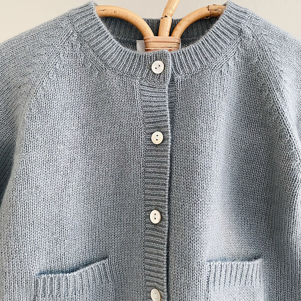 Bobbie Cardigan, dove, Lalaby