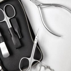 5-piece nail care set, KAI Beauty Care