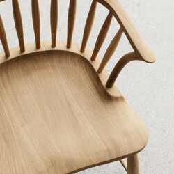 FH38 Windsor Chair, oiled oak, Carl Hansen & S&oslash;n