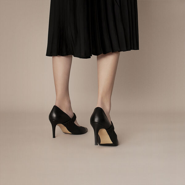 Angie, black, Roccamore