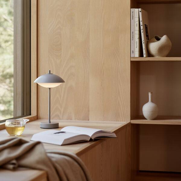 Clam™ Portable Lamp, nine grey, Fritz Hansen