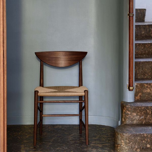 Drawn HM3 Dining Chair, oiled walnut, &Tradition