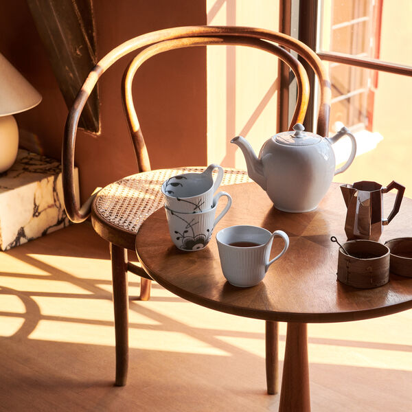 Black Fluted Mega High Handle Cup 24 cl, Royal Copenhagen