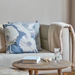 Dolce Cushion, blue, Compliments