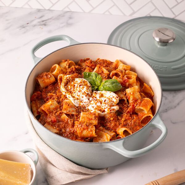 Signature round cast iron pot &Oslash; 20 cm, sea salt, Le Creuset