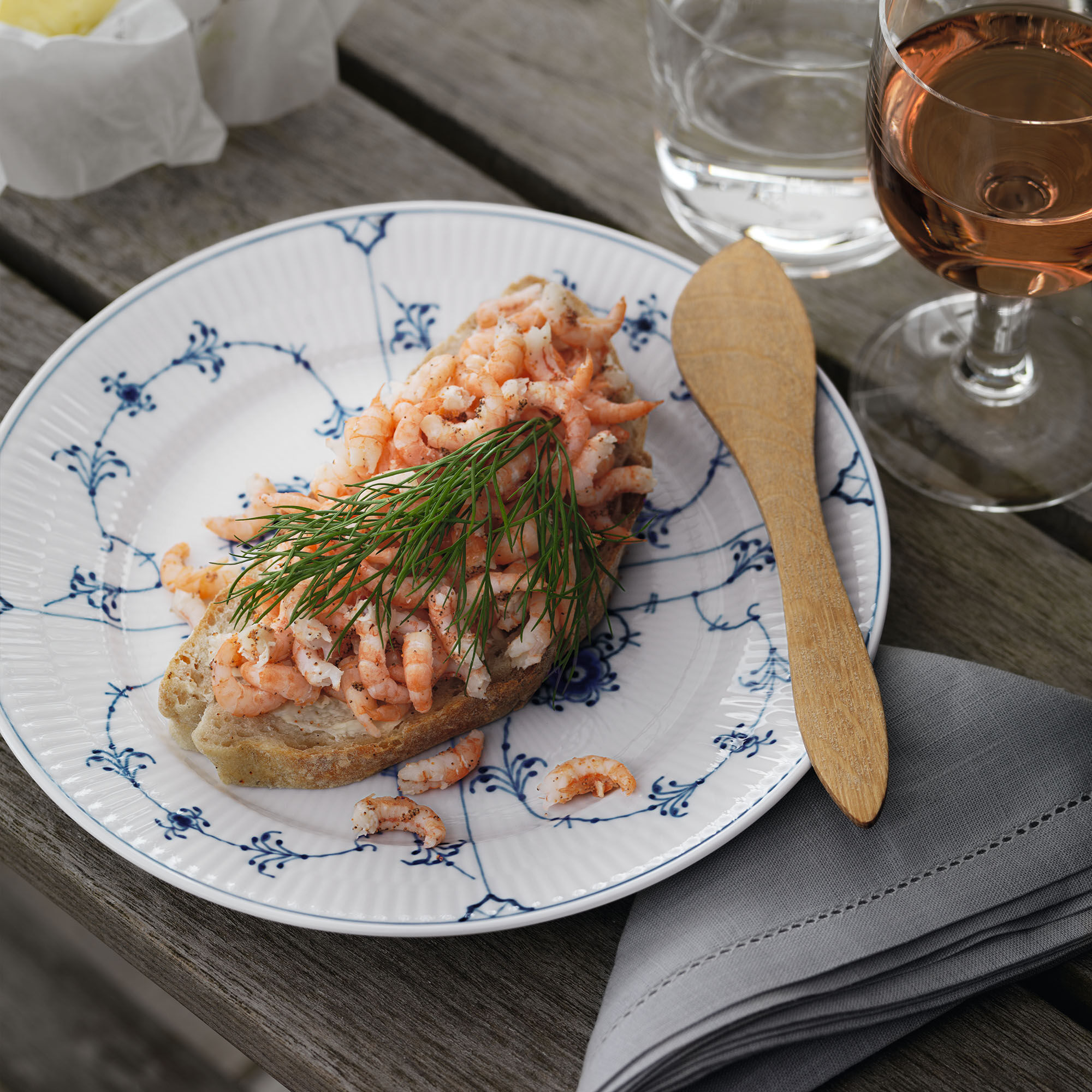 Blue Fluted Plain Plate Ø 22 cm