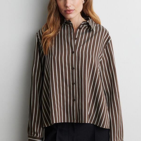 Syracuse New Shirt, demitasse, Second Female