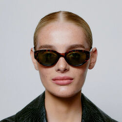 Winnie Sunglasses, demi tortoise, A. KJÆRBEDE